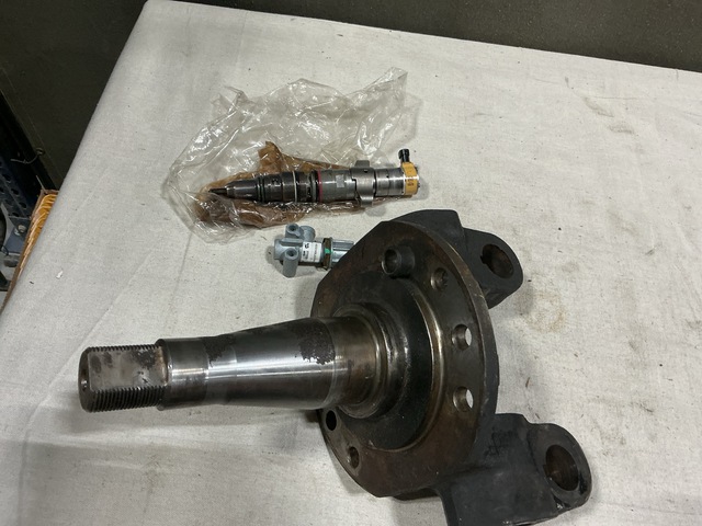(1) Steering Knuckle, (1) Fuel Injector, (1) Spindle & (1) Brake Valve