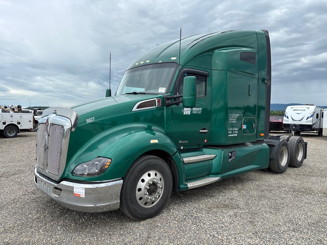 2018 Kenworth T680 6x4 T/A Sleeper Truck Tractor