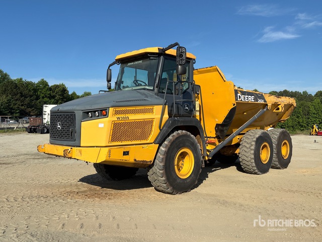 2018 John Deere 260E Articulated Dump Truck
