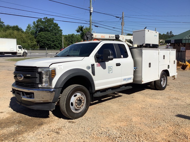 2019 Ford F-550 XL 4x2 Extended Cab Service Truck