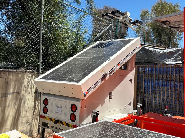 2025 Optraffic SuperSLT400 Solar Light Tower (Unused)
