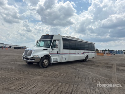 2010 International 3200 4x2 30-Seat Transit Bus
