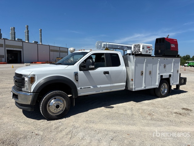 2019 Ford F-550 XL 4x4 Extended Cab Service Truck