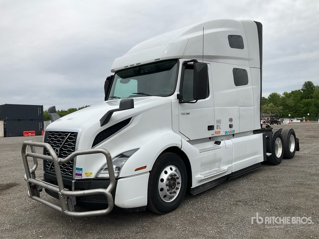 2021 Volvo VNL760 6x4 T/A Sleeper Truck Tractor