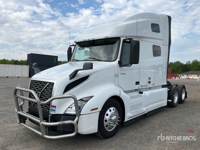 2021 Volvo VNL760 6x4 T/A Sleeper Truck Tractor