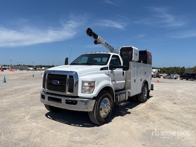 2017 Ford F-750 4x2 Service Truck