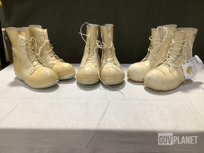 (17) Pairs of Extreme Cold Weather Boots