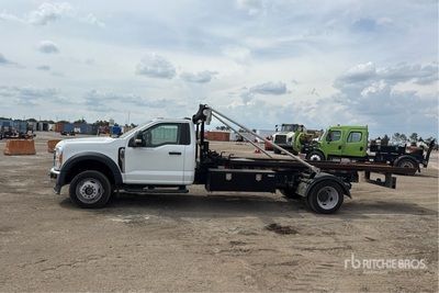 2023 Ford F-450 XL 4x4 Roll-Off Truck