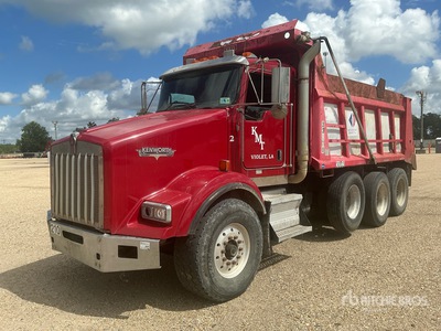 2007 Kenworth T800 6x4 Tri/A Dump Truck