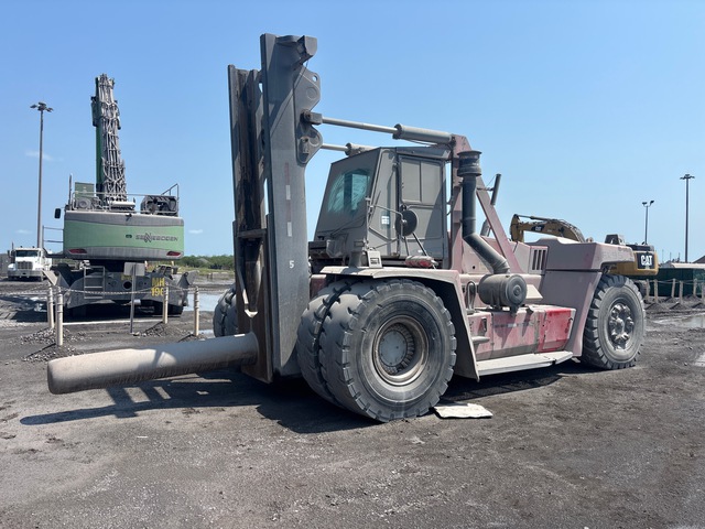 2013 Kalmar DCF370-12 Pneumatic Tire Forklift