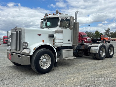 1980 Peterbilt 359 6x4 を見 Cab and Chassis