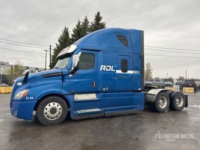 2021 Freightliner Cascadia 126 6x4 T/A Sleeper Truck Tractor
