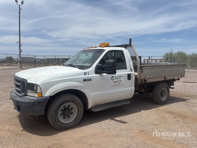 2003 Ford F-350 XL 4x2 Flatbed Truck