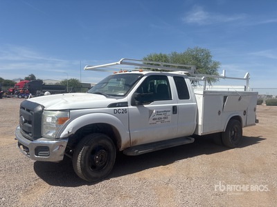 2016 Ford F-350 XL 4x4 Extended Cab Utility Truck
