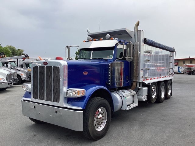 2014 Peterbilt 389 8x4 Tri/A Dump Truck 2014 Peterbilt 389 8x4 Tri/A Dump Truck