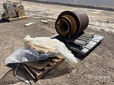 Quantity of Planetary Housing and Hub - Fits Cat 631E
