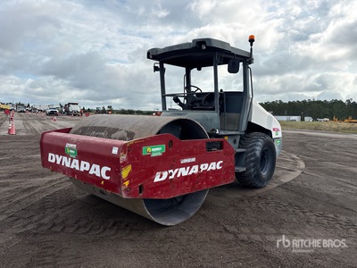 2015 Dynapac CA2500D Smooth Drum Compactor