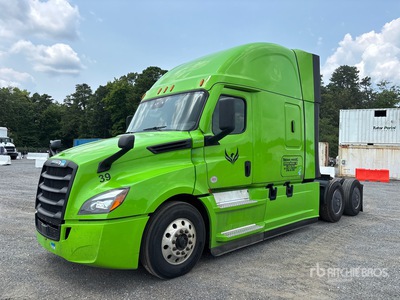 2022 Freightliner Cascadia 126 6x4 T/A Sleeper Truck Tractor
