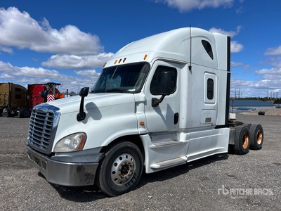 2013 Freightliner Cascadia 125 6x4 T/A Sleeper Truck Tractor