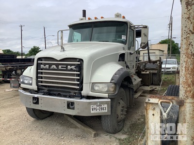 2008 Mack 6x4 Roll-Off Truck (Inoperable)