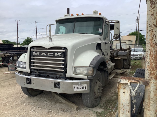 2008 Mack 6x4 Roll-Off Truck (Inoperable)
