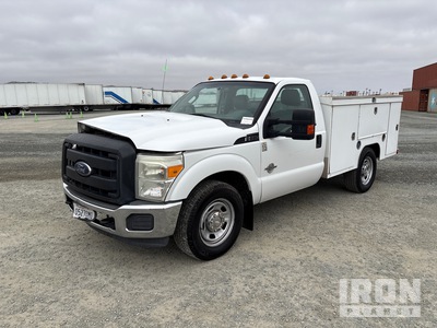 2013 Ford F-350 XL 4x2 Utility Truck
