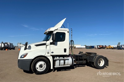 2019 Freightliner Cascadia 126 4x2 S/A Day Cab Truck Tractor