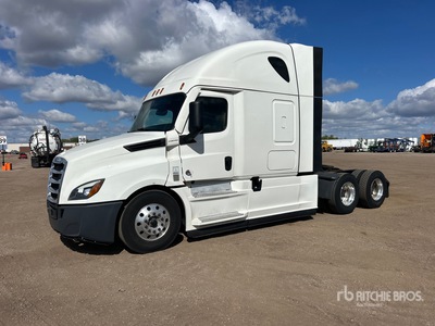 2021 Freightliner Cascadia 126 6x4 T/A Sleeper Truck Tractor