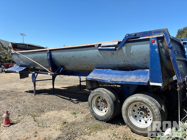 photos & videos