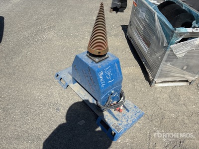 2026 GIYI GY-LS43B Mini Fendeur de bois sur chargeuse (Unused)