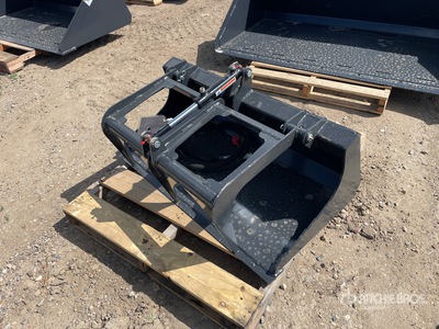2026 Wolverine MSG-11-44W 44 in Mini Skid Steer Grapple Bucket (Unused)