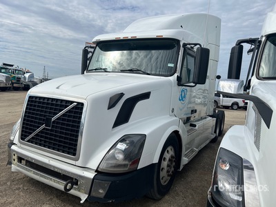 2007 Volvo VNL 6x4 T/A Sleeper Truck Tractor