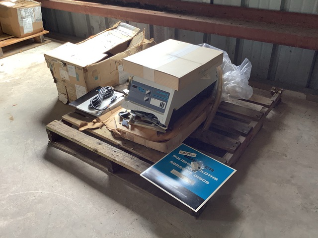 Buehler 49-1750-160 Analysis Grinder Polisher Machine