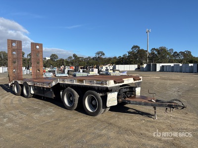 2003 Macol 8.3 m Quad Dog Plant Trailer