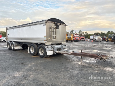 2017 Shephard 8 m Quad Dog End Dump Trailer