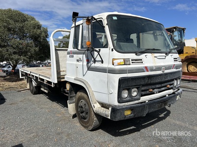 Isuzu SBR Flatbed Truck