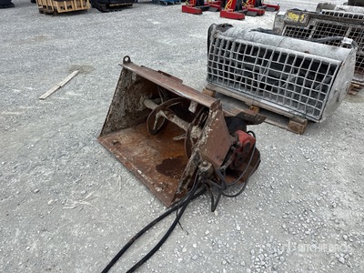 2003 Fima 84 Mixing Bucket