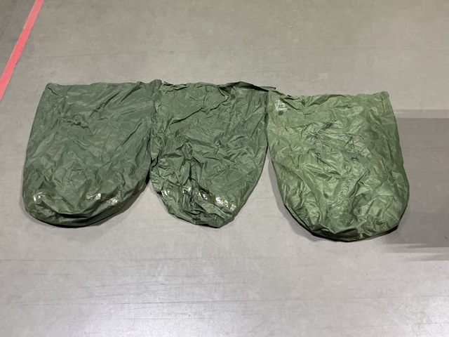 (130) Clothing Bags