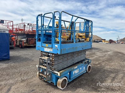 2000 Genie GS-3246 Electric Scissor Lift