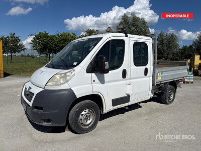 2013 Peugeot Boxer 4x4 Crew Cab Flatbed Truck (Inoperable)