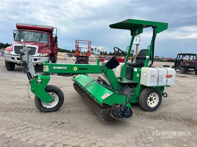 2019 Lay-Mor SM300 Balai automoteur
