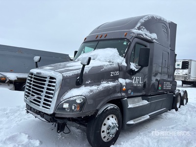2016 Freightliner Cascadia 125 6x4 T/A Sleeper Truck Tractor (Inoperable)