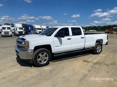 2018 Chevrolet Silverado 2500 HD 4x4 Crew Cab Pickup
