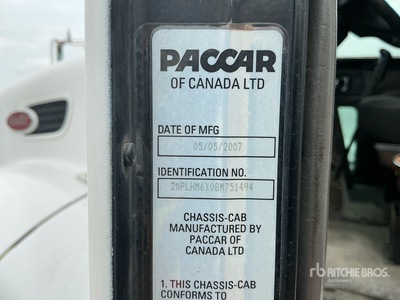 2008 Peterbilt 335 Lube Truck