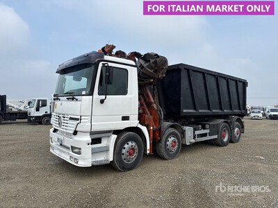 2000 Mercedes-Benz Actros 8x2 w/1999 Marchesi M8500L crane Roll-Off Truck