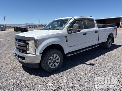 2019 Ford F-350 Super Duty XL 4x4 Crew Cab Pickup
