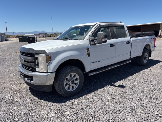 2019 Ford F-350 Super Duty XL 4x4 Crew Cab Pickup