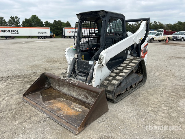2022 Bobcat T76 Compact Track Loader