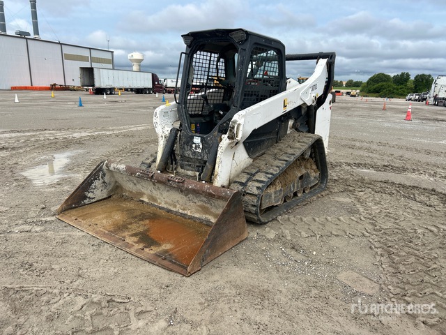 2021 Bobcat T76 Compact Track Loader