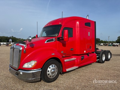 2019 Kenworth T680 6x4 Cabeza Tractora Cabina Dormitorio (Inoperable)